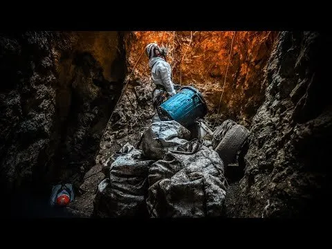 Reportage : la dépollution de l’aven de Pouzilhac